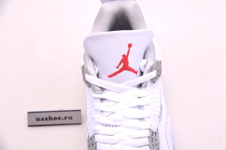 White  4 Jordan CT8527-100 Retro Oreo 1112